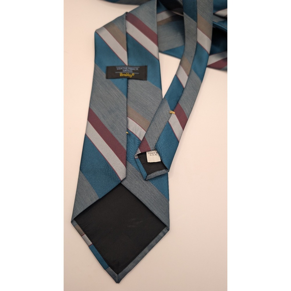 Vtg Wembley Leatherback Satins Necktie Teal Blue Grey Diagonal Striped Satin - Picture 3 of 3
